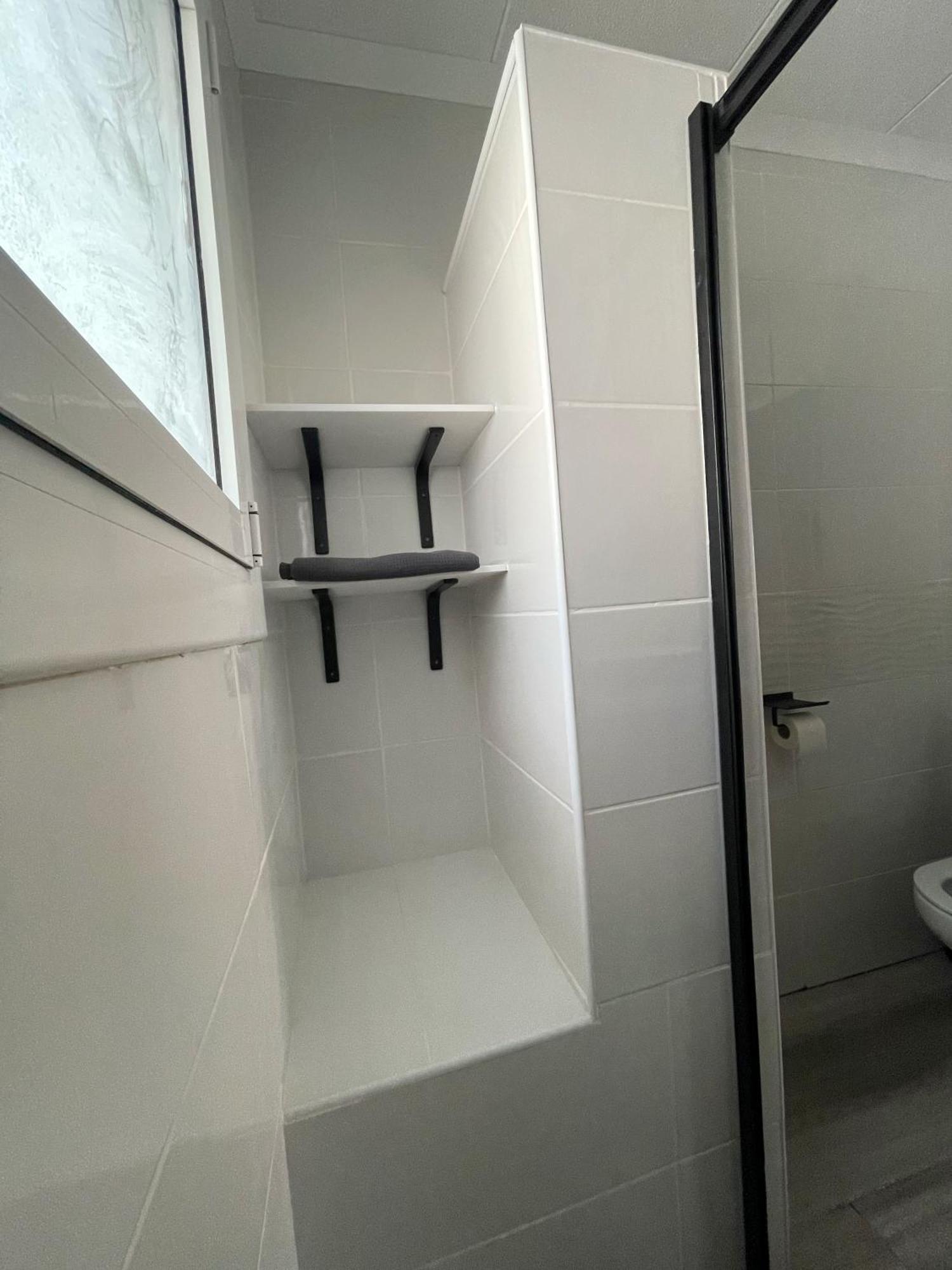 Charmante Villa Avec Piscine Dans Les Canaux Empuriabrava Exteriör bild